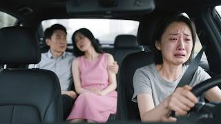 Download lagu Husband secretly kisses his mistress in the car; wife leaves quietly, and he deeply regrets it. mp3 Download lagu Husband secretly kisses his mistress in the car; wife leaves quietly, and he deeply regrets it. mp3