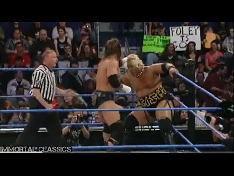 Triple H w/ Stephanie Mcmahon vs Rikishi:WWF Smackdown May 10,2001