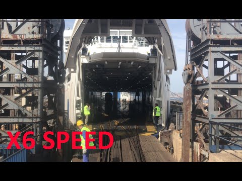 Speeded up x6! Villa San Giovanni to Messina via the incredible Straits of Messina train ferry!