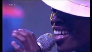 Renee Neufville w  Roy Hargrove s RH Factor   Juicy Live www keepvid com