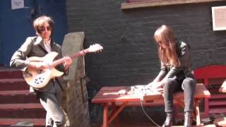 The Hundred In The Hands &#39;Ghosts&#39;