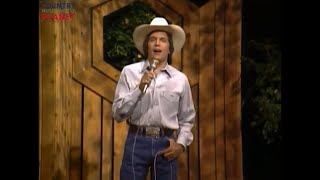George Strait If You’re Thinking You Want a Stranger (There’s One Coming Home)