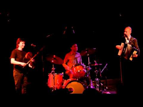 Geoff Berner Trio (CAN) the whiskey rabbi at ostklub vienna.MOV