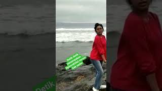 Download lagu penampakan terjelas nyi Roro kidul di pantai karang hawu  #shorts #penampakan #nyirorokidul mp3