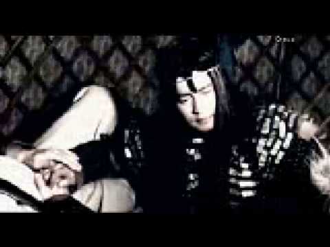 Javkhlan - Zuudend Uyatai Aaw