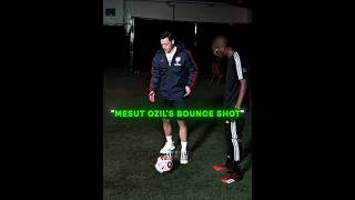 Download lagu Mesut Ozil's Insane Bounce Shot 🤯 mp3