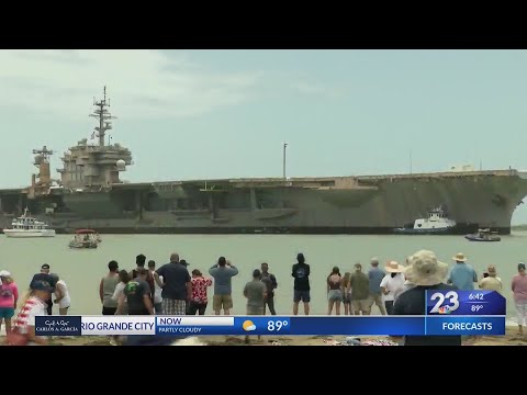 USS Kitty Hawk Arrival