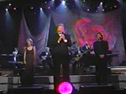 Kenny Rogers - Buy Me A Rose LIVE