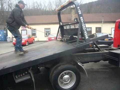 2000 International 4700 LP Rollback Truck - TRO 1204131 - Part 1