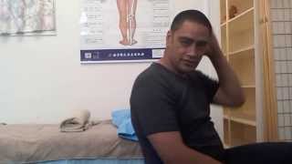 Upper Back pain how to crack your own back easy