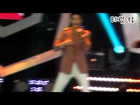 [Fancam]111106 Love Sharing Concert Boyfriend - Don't touch my girl part1