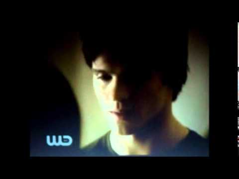 JEREMY AND BONNIE KISS!! TVD 2X14 Crying Wolf