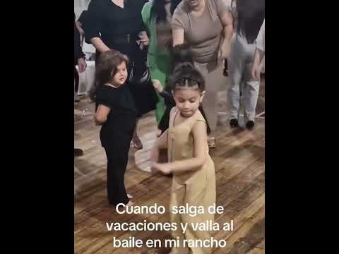 Que Bonita niña, Que bien baila La Niña😊#quebonitobaila#nina #baila #disfrutandoelmomento