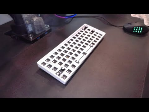 Unboxing Skyloong GK64XS (Good Budget Board?)