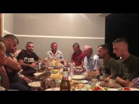 Labe tavoline - Jo moj shqipe jo , jo se bere mire - Xha Nelua - Vetem Labe