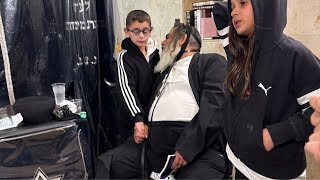 ‏ הרב שלום סבג שידור חי א באדר (הרב שלום סבג) - התמונה מוצגת ישירות מתוך אתר האינטרנט יוטיוב. זכויות היוצרים בתמונה שייכות ליוצרה. קישור קרדיט למקור התוכן נמצא בתוך דף הסרטון