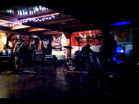 Bon's Johnson - AC/DC - Hell's Bells - Live at the Eagle's Nest - 7/12/14