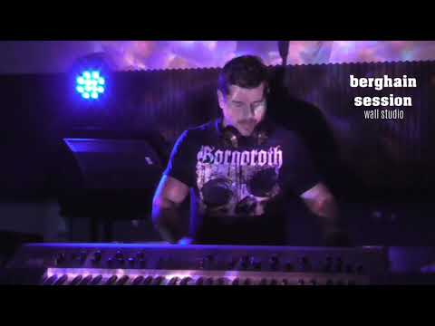wasscass in the mix (berghain session - at WALL Studio)