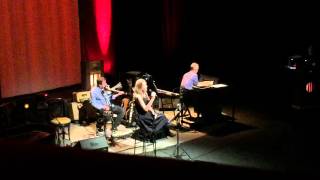 Diana Krall &quot;Take It With Me&quot; (Tom Waits) @ Olympia (Paris)