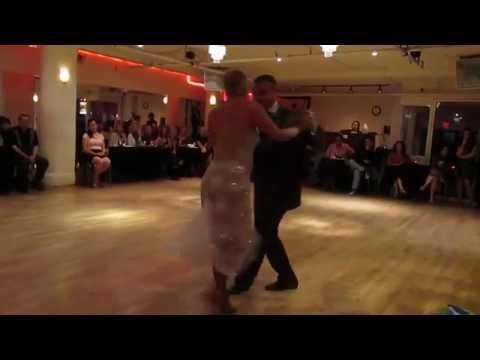 Argentine Tango: Carlos Arias & Eliana Almeciga - Milonga para Gardel