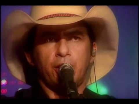 DVD-BRENNO REIS & MARCO VIOLA ( QUEIMA DO ALHO /   PAGODE   / PARTE 4  ).wmv