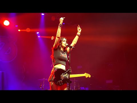 LØLØ (live) - hot girls in hell @ O2 Forum Kentish Town (01/12/2023)