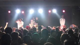 IshDARR performs 'Sugar' at the Rave