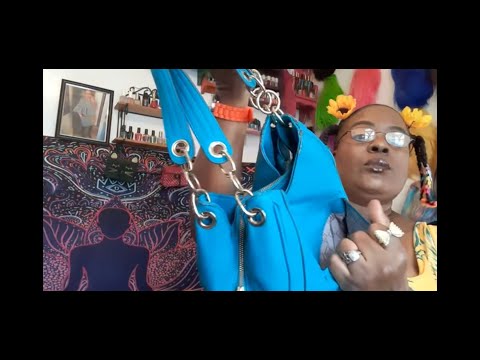 ASMR: DOLLAR TREE HAUL ETC & CHEWING CRACKING GUM...By: JUICY TINGLES