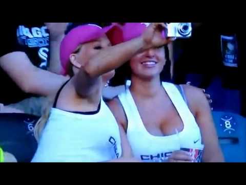 Blondynka robi słitaśne zdjęcie