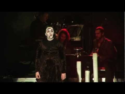20120430 Nadine Biber - Tanz der Vampire - Tod zu sein ist komisch