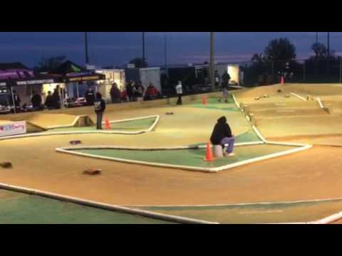 Independence 2wd stock buggy f main