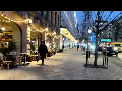 Stockholm Walks: City center and backstreets on a Sunday. Sounds of the city from dusk to dark