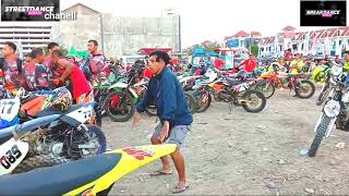 Download lagu Kalimba - Harusnya aku yang disana ( Cover Joget Koplo masa kini ) mp3 Download lagu Kalimba - Harusnya aku yang disana ( Cover Joget Koplo masa kini ) mp3