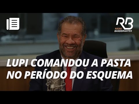 CPI do INSS ouve ex-ministro Carlos Lupi sobre escândalo bilionário