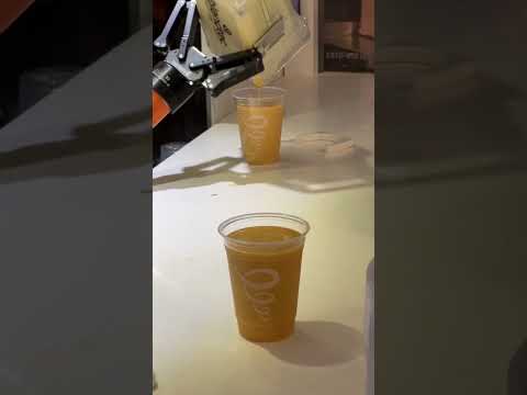 Robô de smoothie Jamba na UCLA