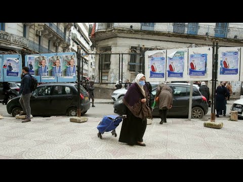 ...الجزائريون يدلون بأصواتهم في الانتخابات المحلية في ث