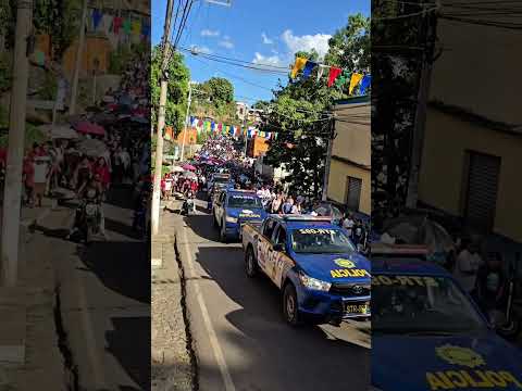 PNC y familia Dan ultimo adios al agente  Luis Alexander Zetino Pérez, hacia Guazacapán, Santa Rosa.
