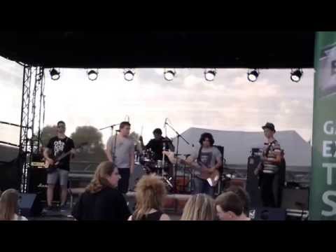 2Fall - 2FALL - půlka YOU DISAPPEARED + WE ARE DRUNK