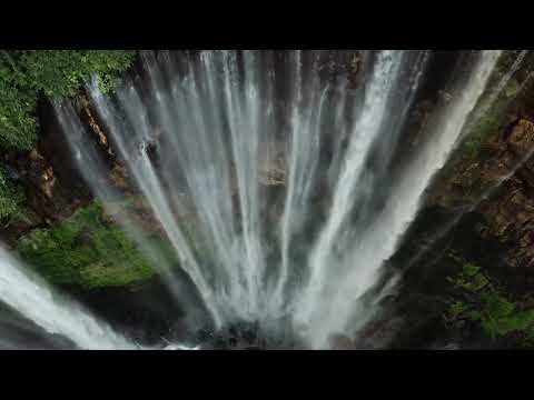 Fascinating Waterfalls of the World in 4K HDR - Natural Relaxation Video