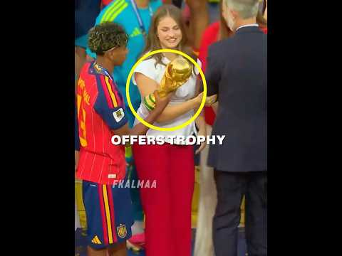 Yamal Sharing World Cup Trophy ❤️