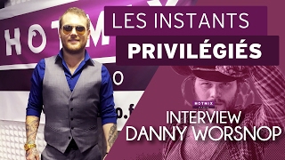 Danny Worsnop explique l'histoire de son titre "Quite A While"