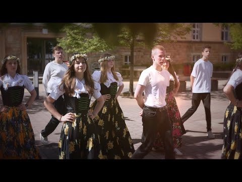 My smy Budyske – Šulski hit (feat. Skupina Astronawt)