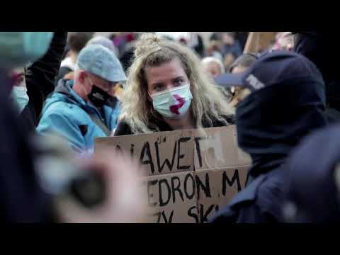 Poles protest abortion ban