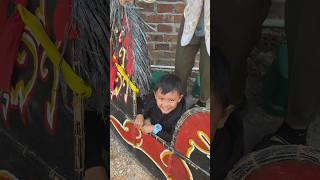 Download lagu SI RAKA NAIK KUDA KEPANG #minivlog #hiburanshorts #anakdesa #jaranan mp3