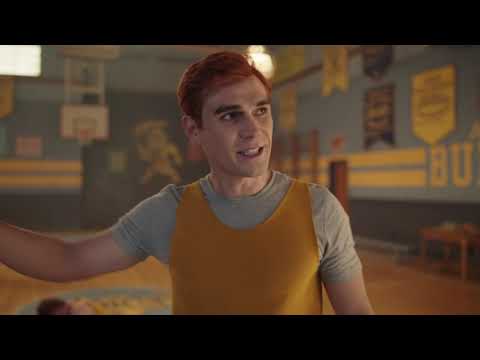 Archie Stands Up For Reggie And Punches Julian In The Face - Riverdale 7x08 Scene