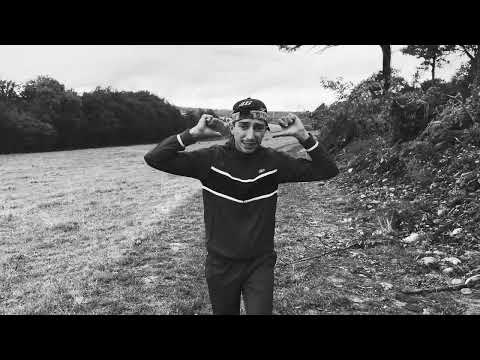 Val OTF- Freestyle j'me présente.