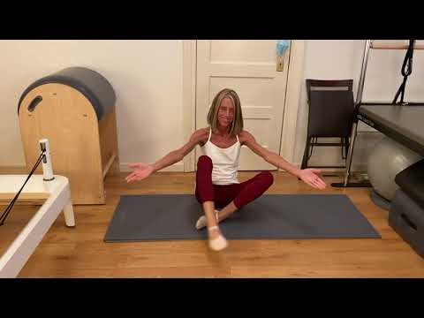 Getting Up From The Floor Without Using Hands! (Pilates)