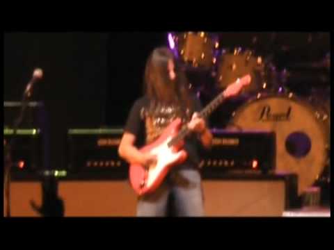 2/2 - Mario Fabre com Faíska " Pega Ladrão" (Abertura do Deep Purple - São Paulo, 2008)
