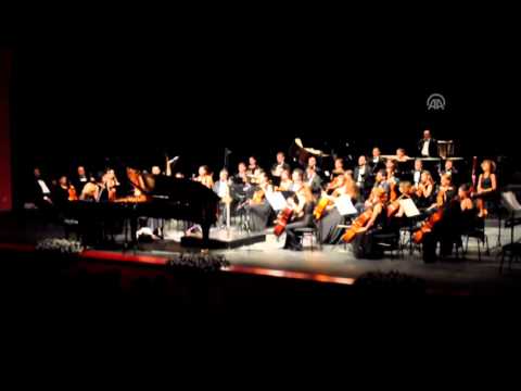 Turkish piano virtuoso Idil Biret gives recital in Eskisehir