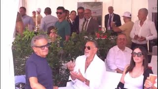 Mille miglia, parata di vip per il passaggio a Verona delle auto d'epoca